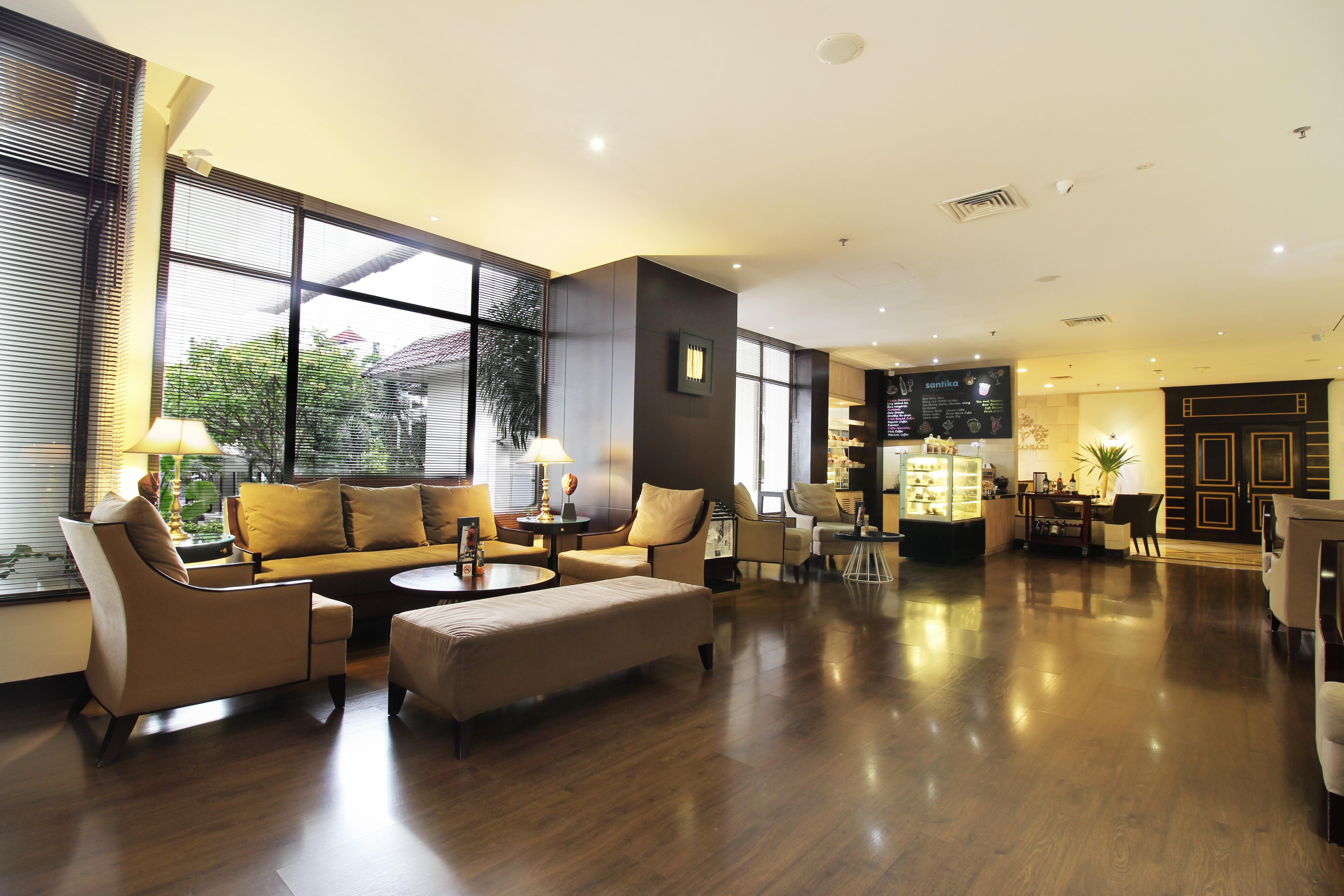 โฮเต็ล ซานติก้า พรีเมียร์ จ๊อกจา Hotel ยอกยาการ์ตา ภายนอก รูปภาพ