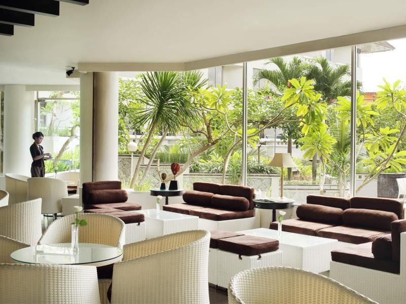 โฮเต็ล ซานติก้า พรีเมียร์ จ๊อกจา Hotel ยอกยาการ์ตา ภายนอก รูปภาพ